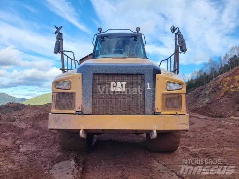 CAT 745C ساحبات مفصلية