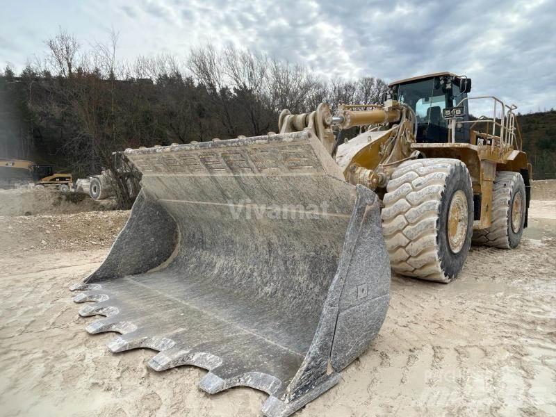 CAT 988H لوادر بعجل