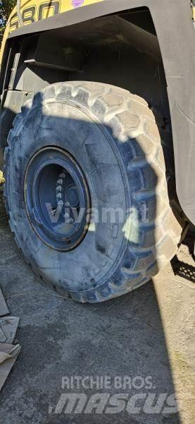 Liebherr L580 لوادر بعجل
