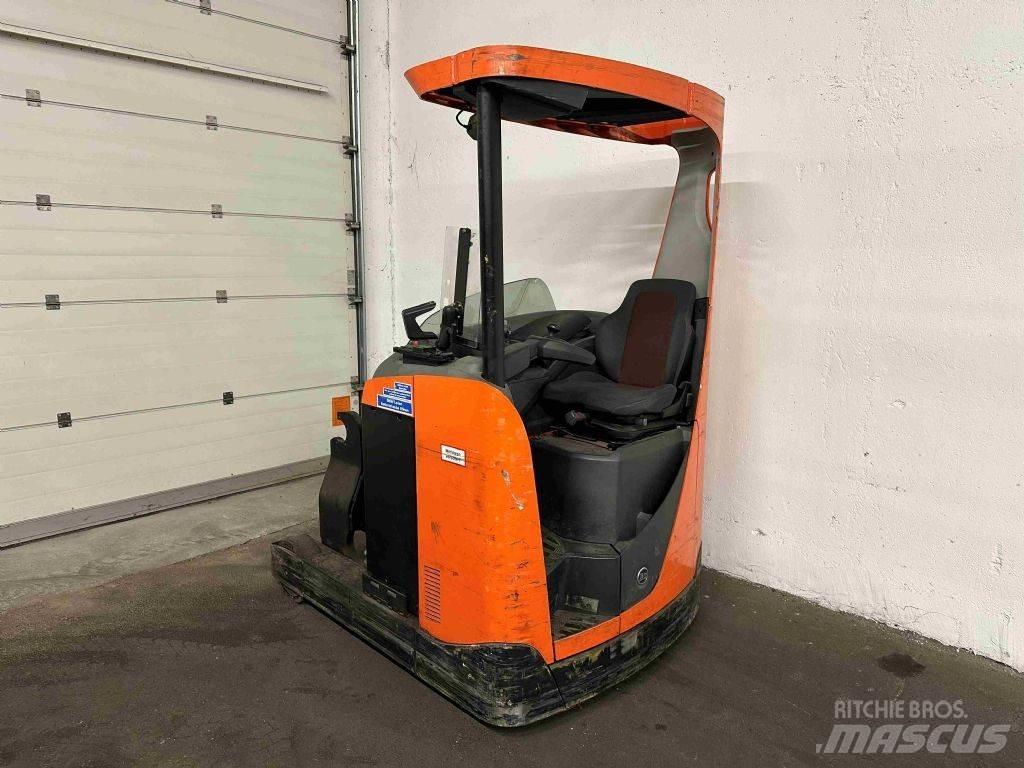 BT RRE 140 - TRIPLEX 8 m شاحنة مناولة