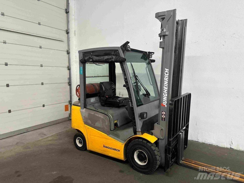 Jungheinrich TFG 316 شاحنات LPG