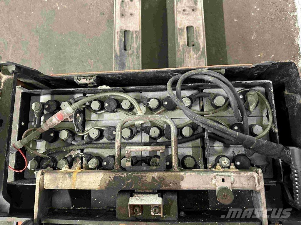Toyota LPE 200 معدات الرفع منخفض المستوى