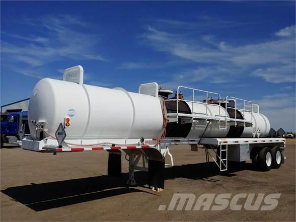  TYTAL TANKER نصف مقطورات مقطورة 