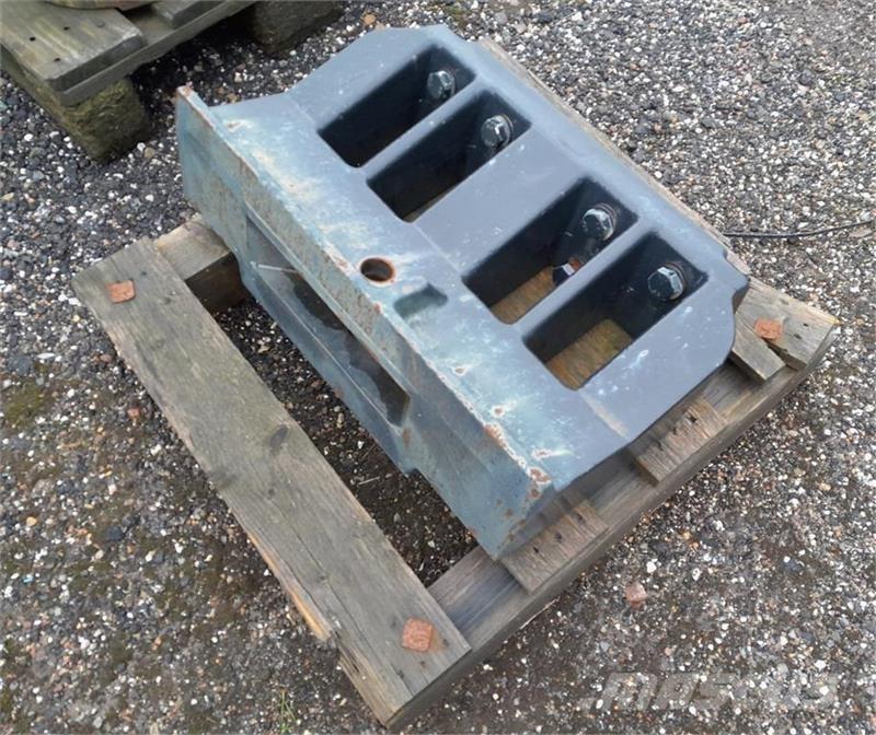  - - - ملحقات الحصادات