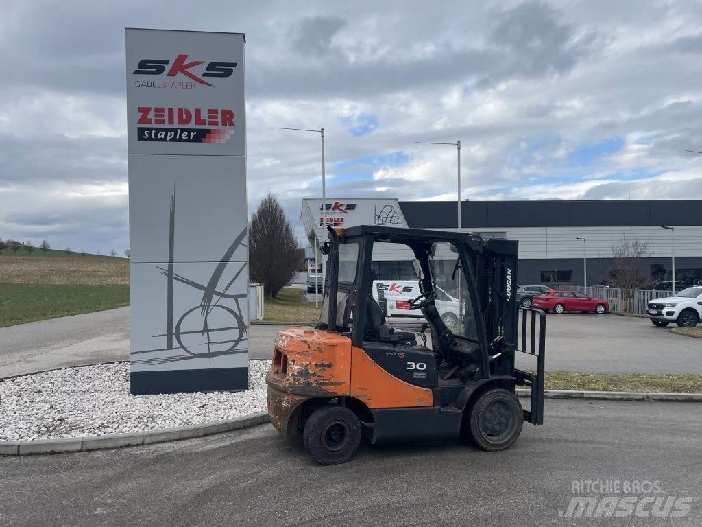 Doosan D30S-5 شاحنات الديزل