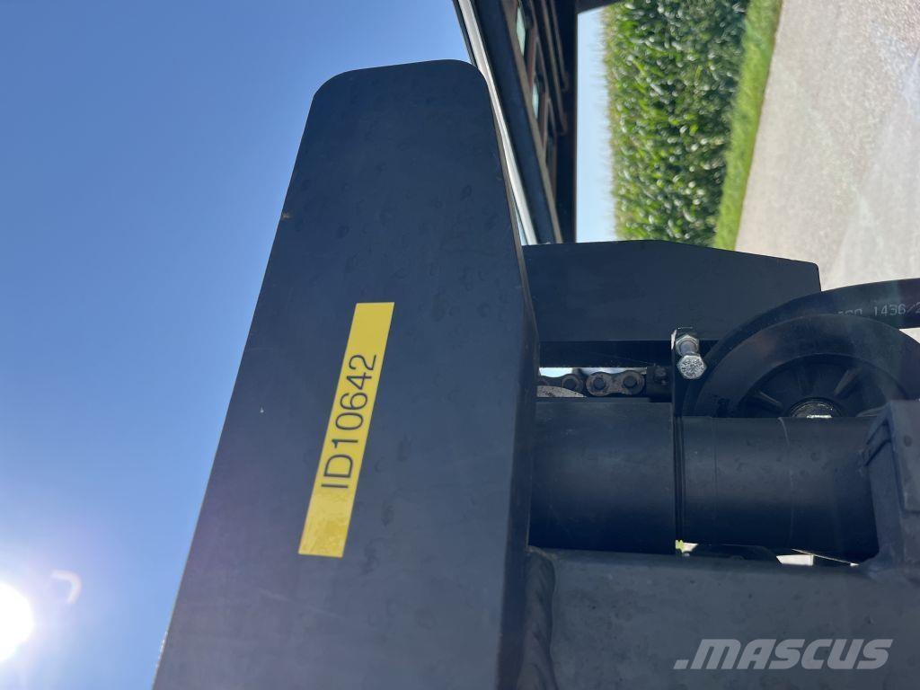 Doosan D30S-7 شاحنات الديزل