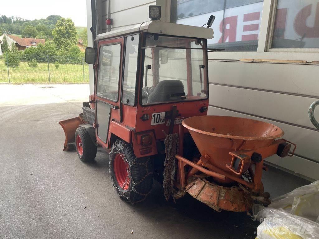 Hako trak 3800D أخرى