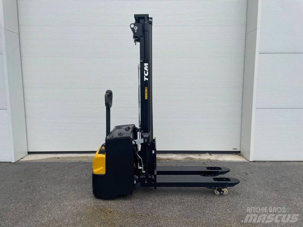 TCM SPW14I-N3 معدات التكديس الجوالة