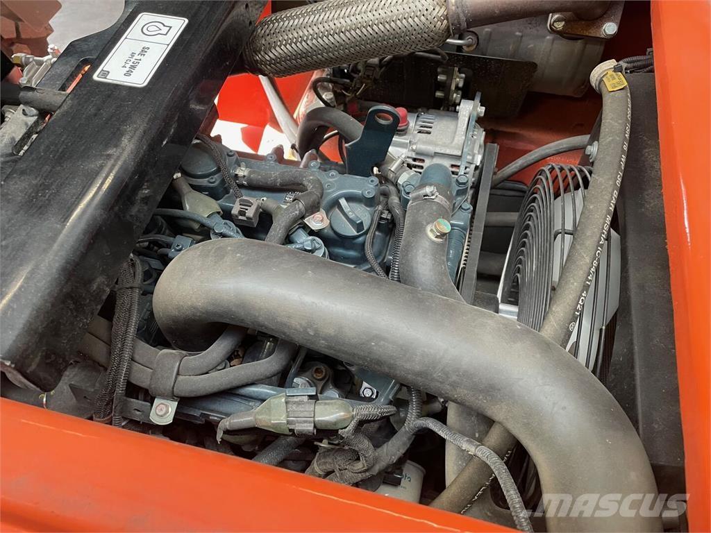 Ausa C 351 H X4 شاحنات الطرق الوعرة