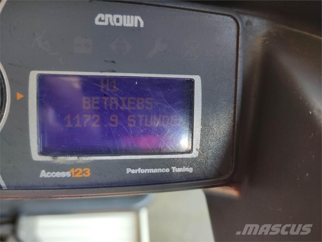 Crown WAV60-118 معدات الرفع عالي المستوى