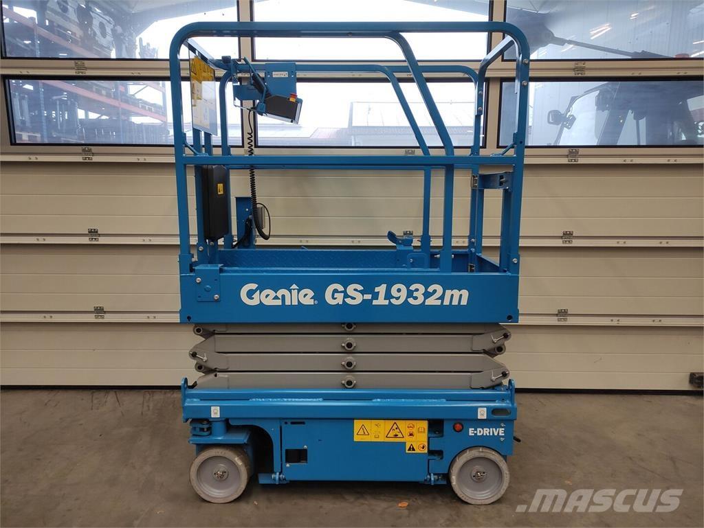 Genie GS1932m رافعات مقصية الشكل