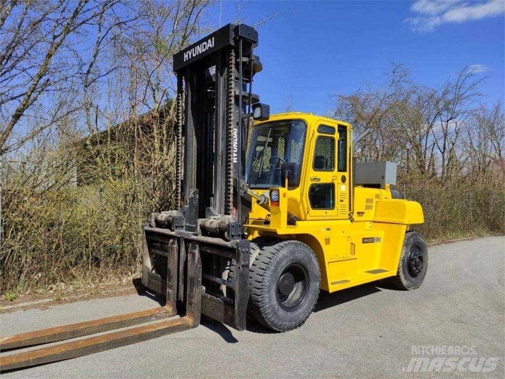 Hyundai 160D-7E شاحنات الديزل