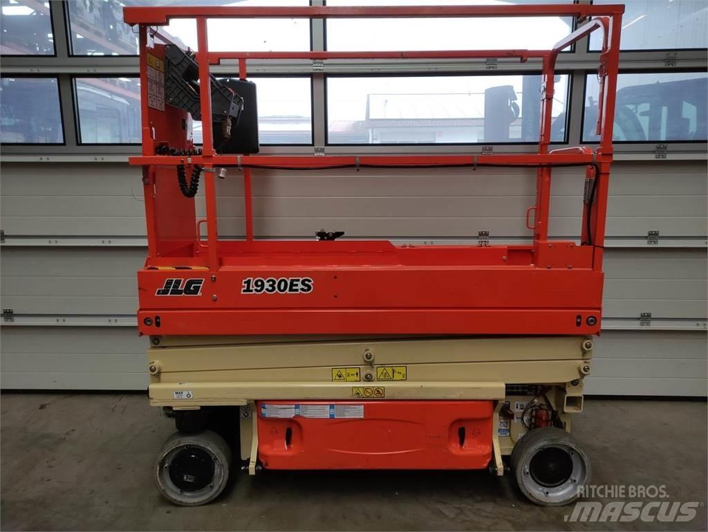 JLG 1930 ES رافعات مقصية الشكل