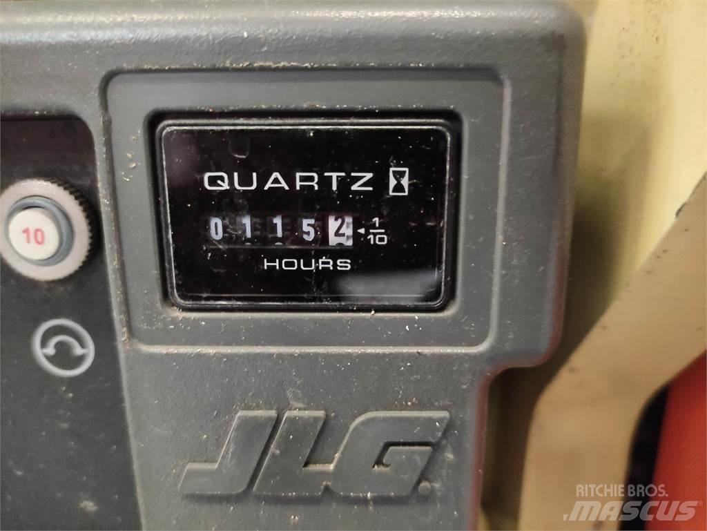JLG 1930 ES رافعات مقصية الشكل