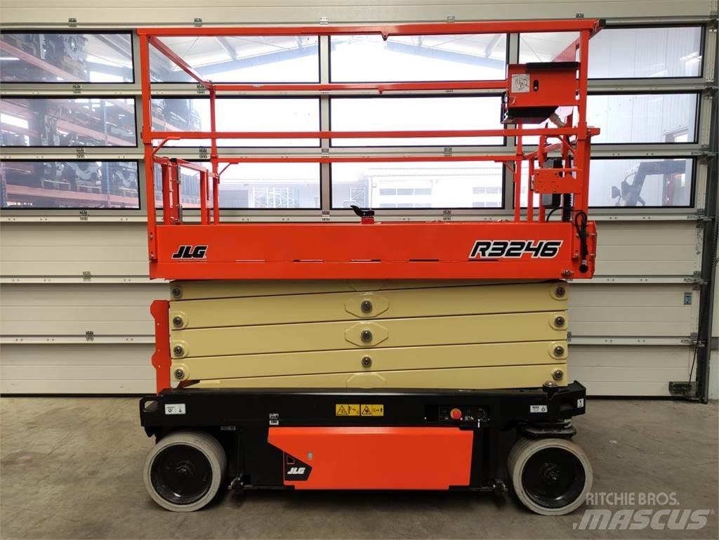 JLG R3246 رافعات مقصية الشكل