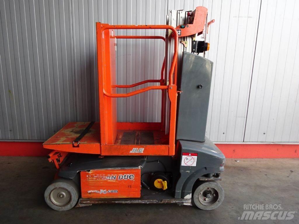 JLG Toucan duo رافعات مقصية الشكل