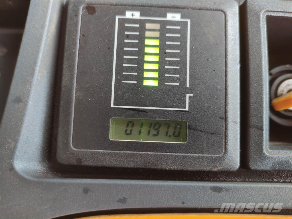 Jungheinrich EJC 216 معدات التكديس الجوالة