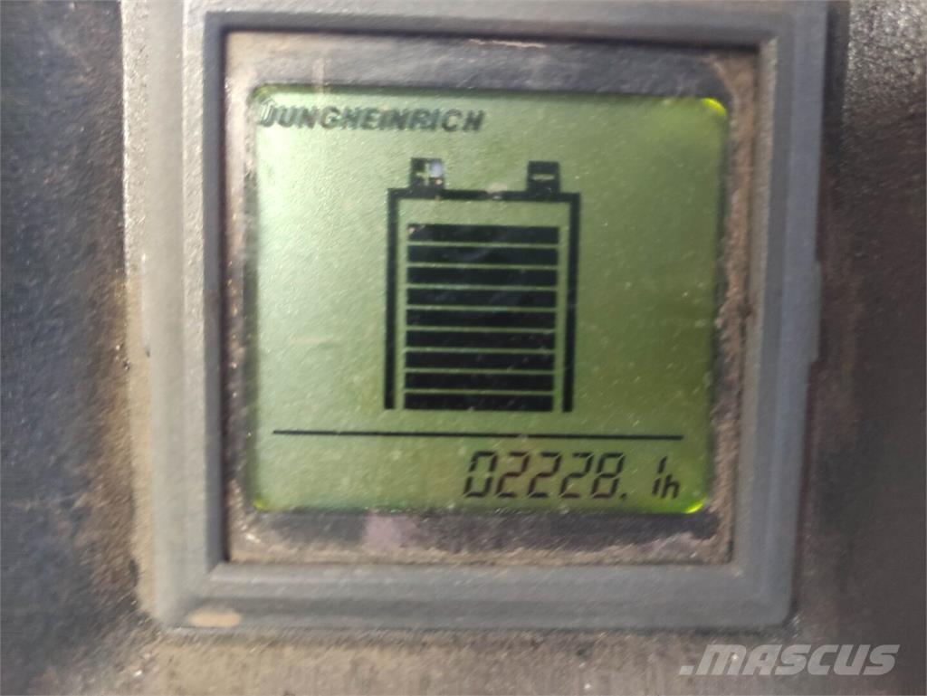 Jungheinrich ELE16G معدات الرفع منخفض المستوى