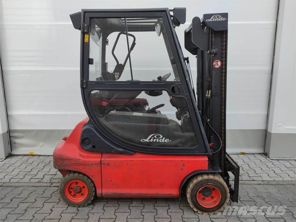 Linde E20-335 شاحنات ذات رافعات شوكية تعمل بالكهرباء