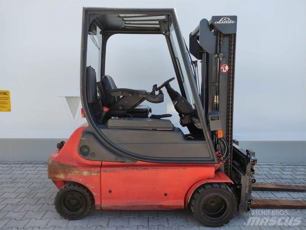 Linde E20P-02-335 شاحنات ذات رافعات شوكية تعمل بالكهرباء