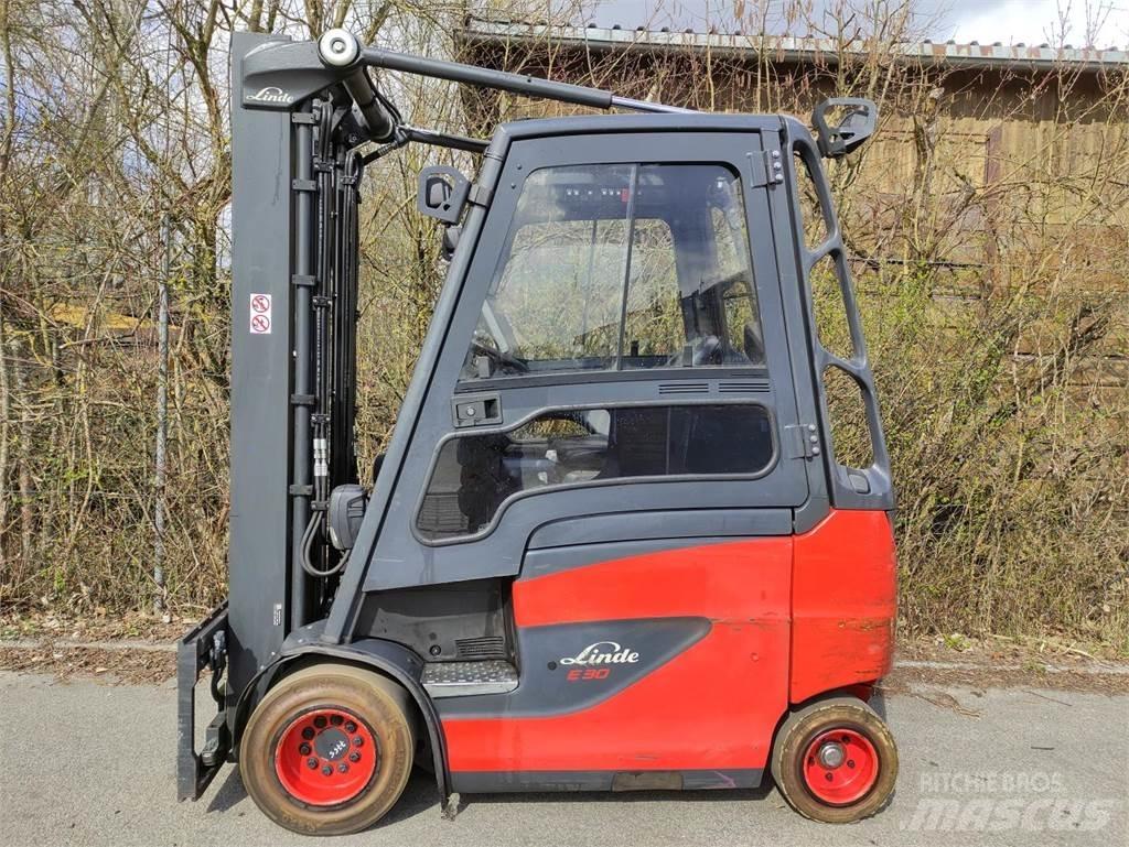 Linde E30H-01/600-387 شاحنات ذات رافعات شوكية تعمل بالكهرباء
