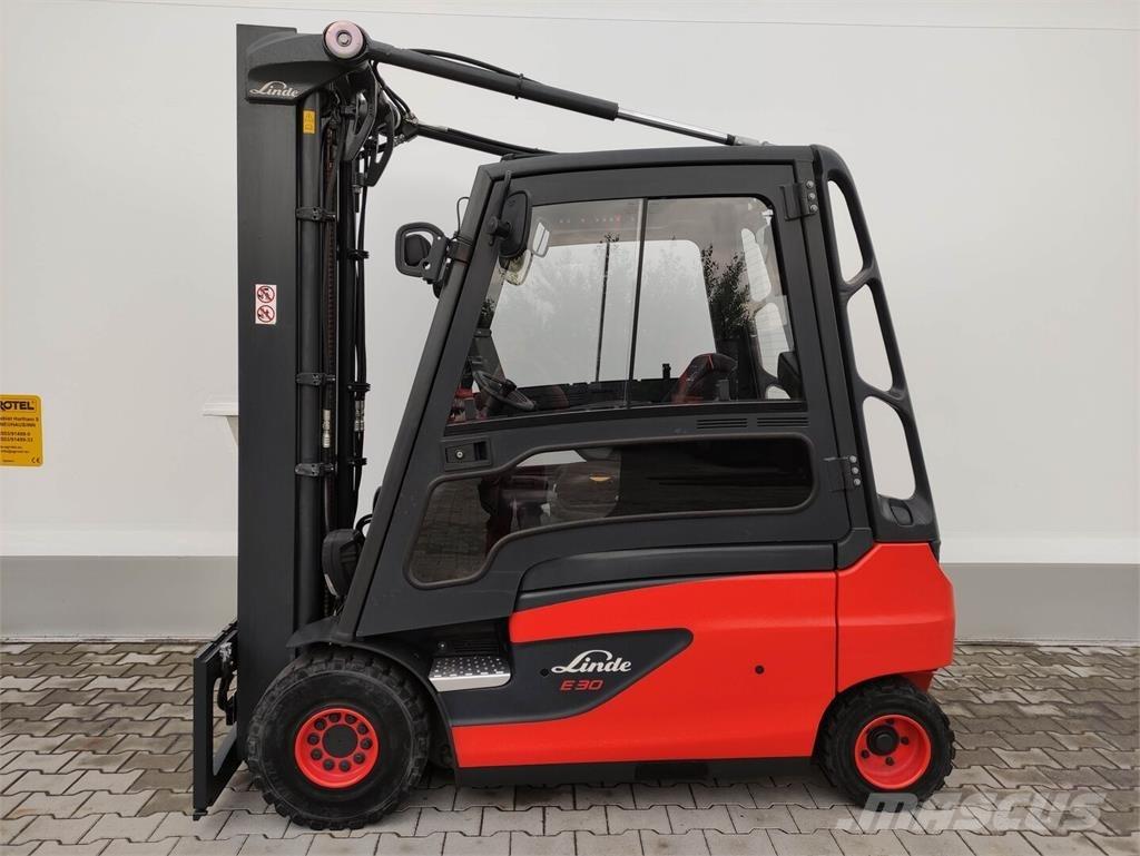 Linde E30L/387 (LACK NEU) شاحنات ذات رافعات شوكية تعمل بالكهرباء