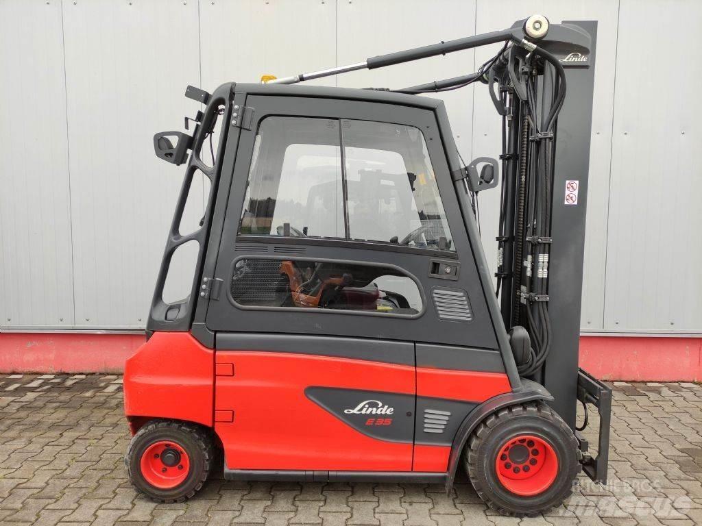 Linde E35L-01-387 شاحنات ذات رافعات شوكية تعمل بالكهرباء