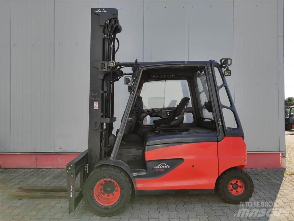Linde E50HL-01/600-388 شاحنات ذات رافعات شوكية تعمل بالكهرباء