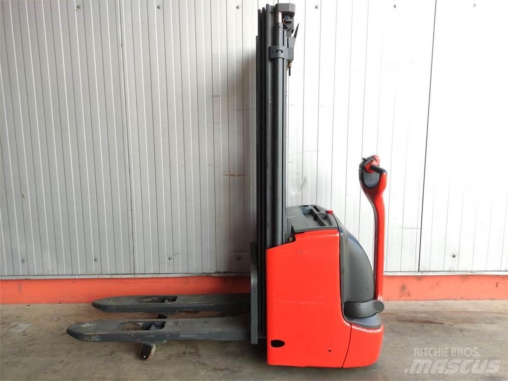 Linde L12i-1172 معدات التكديس الجوالة