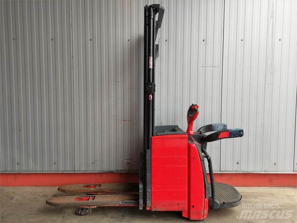 Linde L14APi-1173 معدات التكديس الجوالة