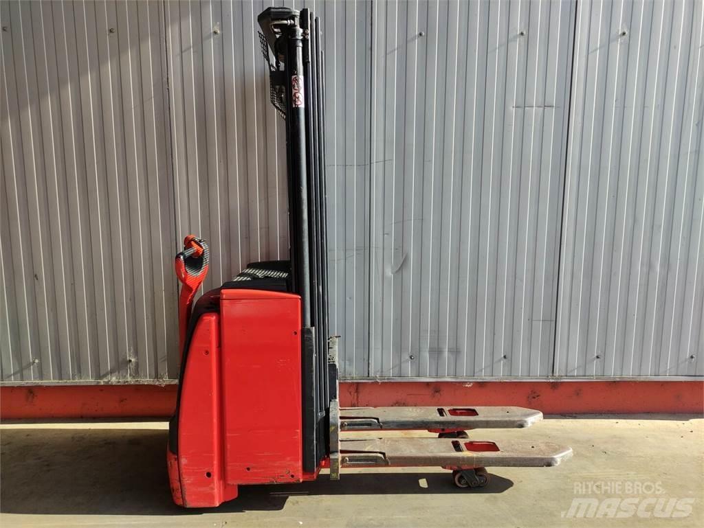 Linde L14i-1173 معدات التكديس الجوالة