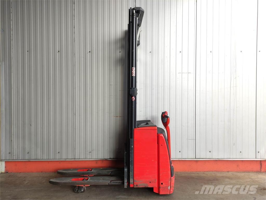 Linde L14i-1173 معدات التكديس الجوالة