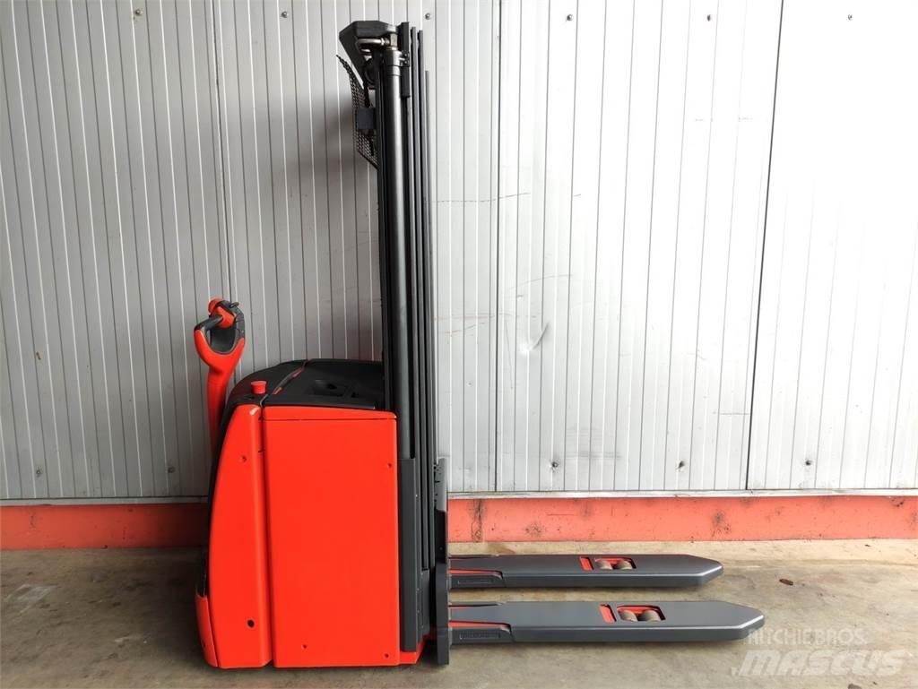 Linde L16-1173 معدات التكديس الجوالة