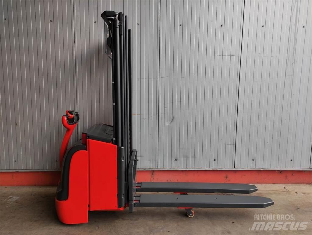 Linde L16 i-372 (LACK NEU) معدات التكديس الجوالة