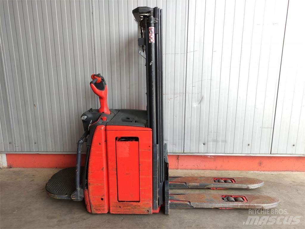 Linde L16APi-1173 معدات التكديس الجوالة