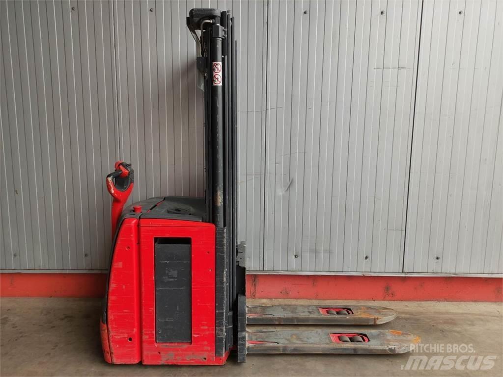 Linde L20-1173 معدات التكديس الجوالة