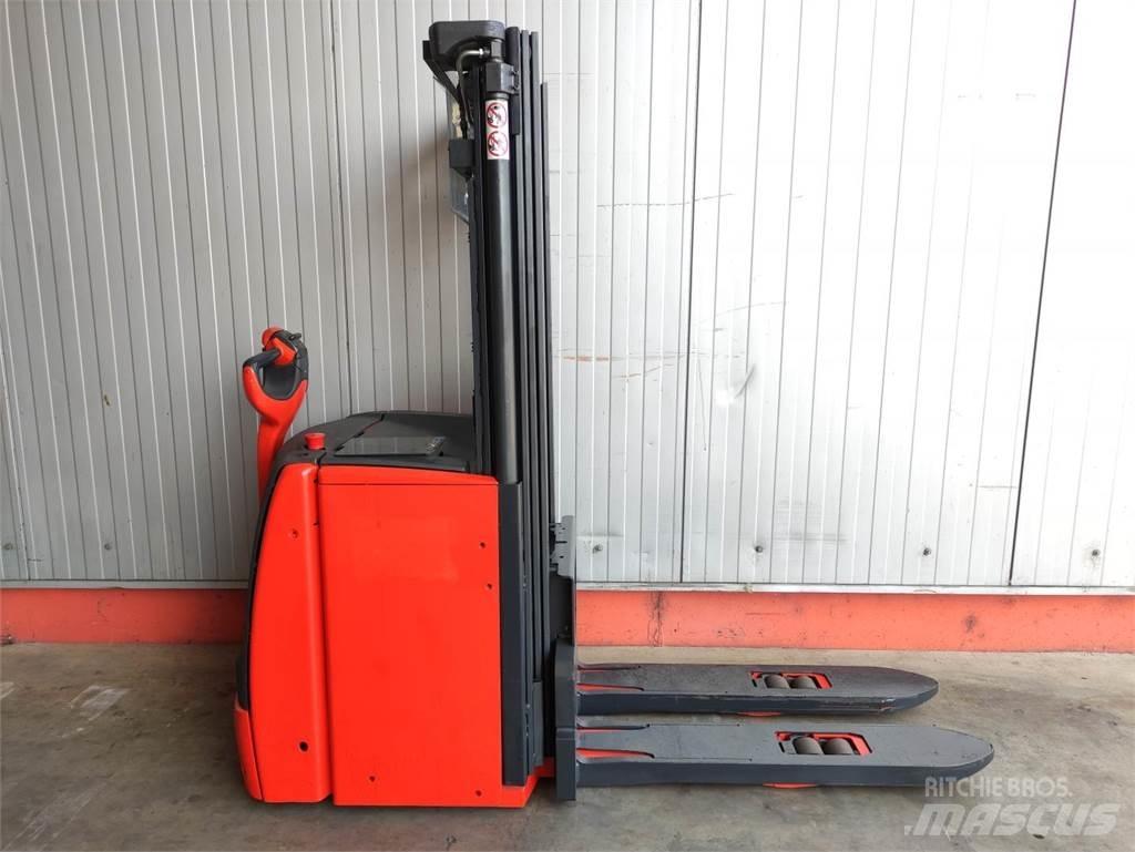 Linde L20i-1173 معدات التكديس الجوالة