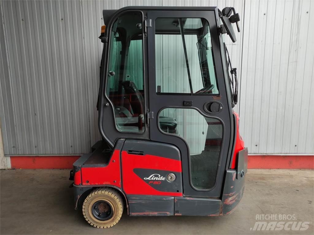 Linde P80-1191 شاحنة قاطرة