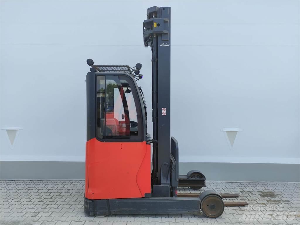 Linde R25-01-112 شاحنة مناولة