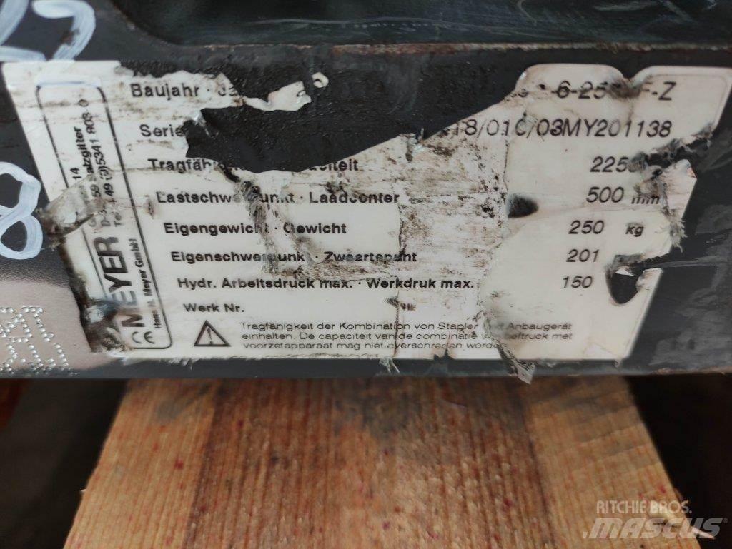 Meyer 6-2504F-Z أخرى