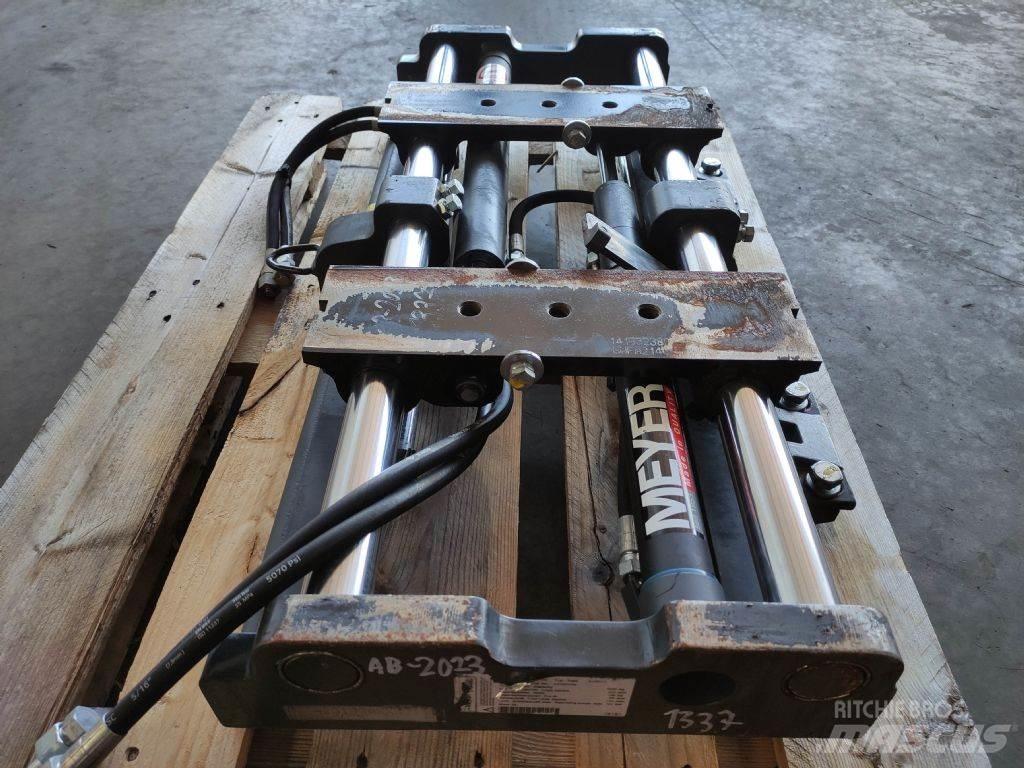 Meyer 6-2604G أخرى