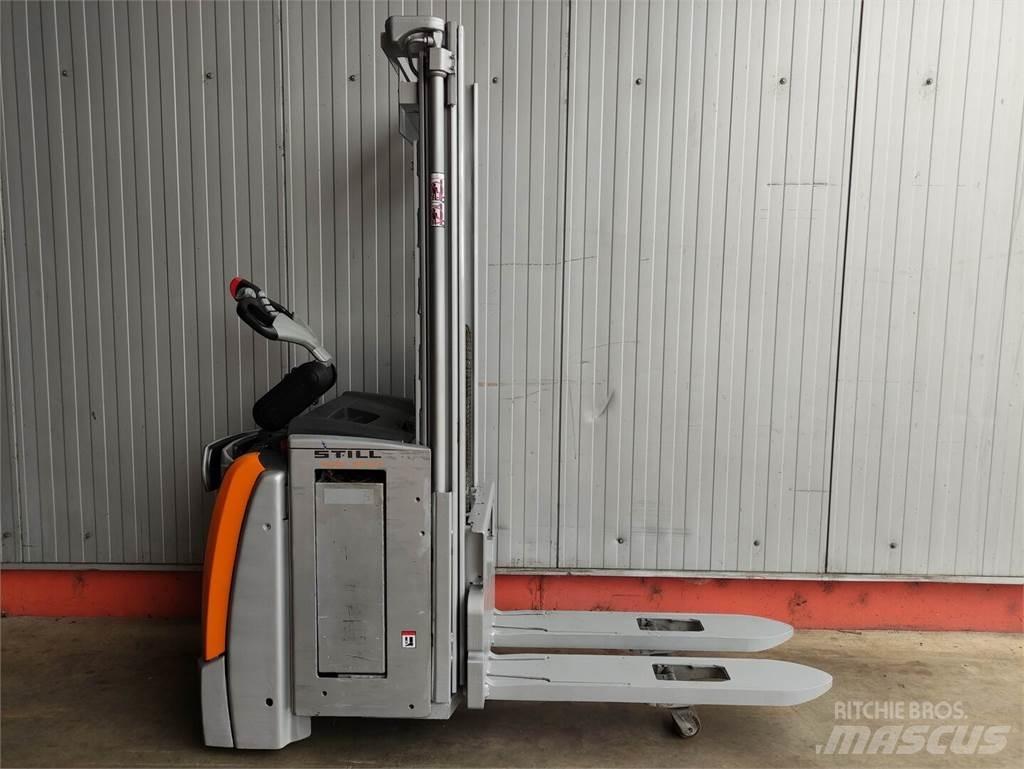 Still EXV-SF20i معدات التكديس الجوالة