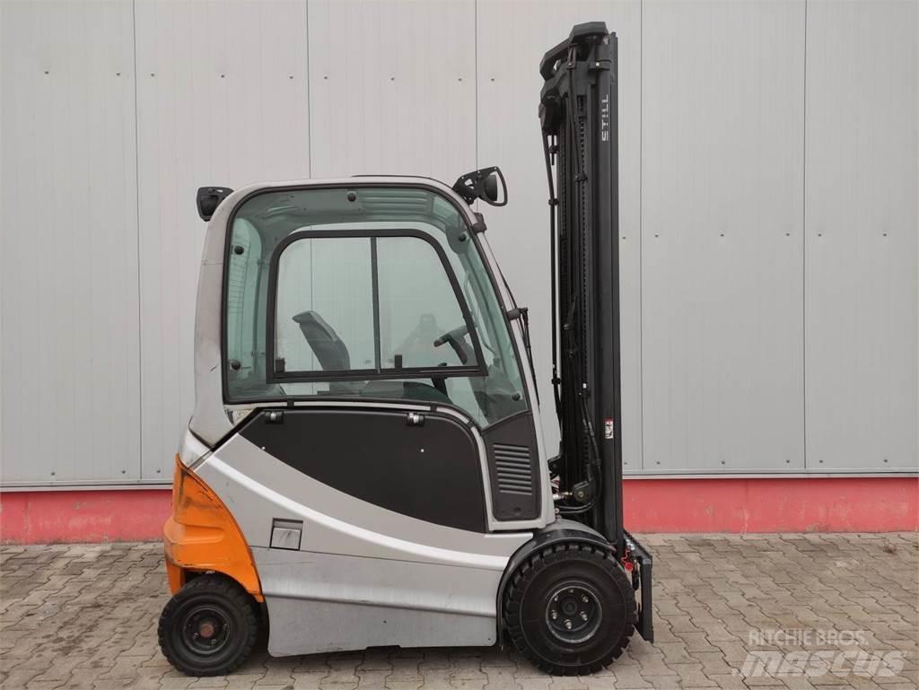 Still RX60-25 شاحنات ذات رافعات شوكية تعمل بالكهرباء