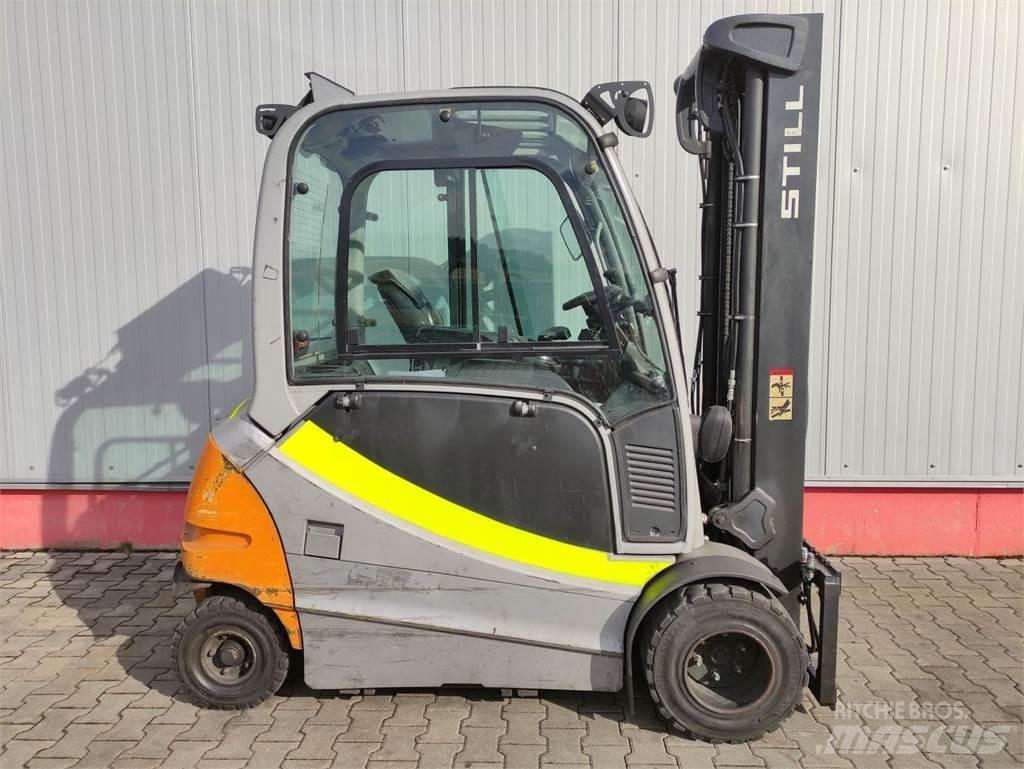 Still RX60-35 شاحنات ذات رافعات شوكية تعمل بالكهرباء