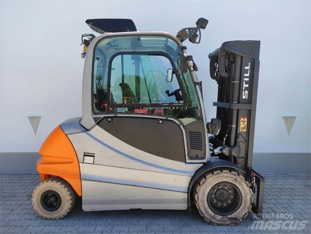 Still RX60-50/600 شاحنات ذات رافعات شوكية تعمل بالكهرباء