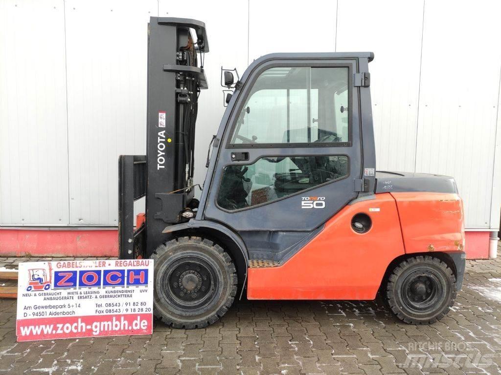 Toyota 40-8FD50N شاحنات الديزل