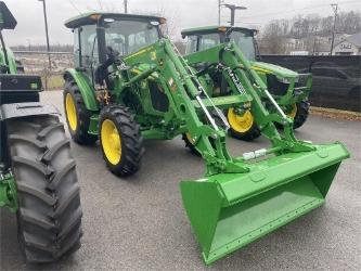 John Deere 5075E