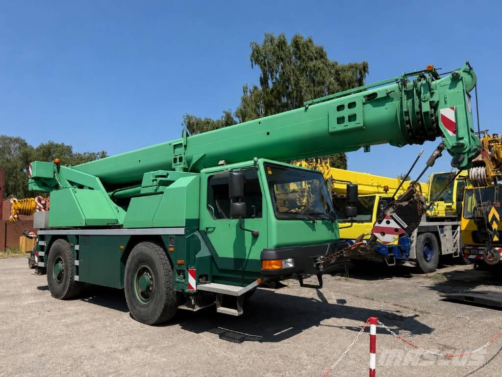 Liebherr LTM 1040-2.1 رافعات صالحة لكل أنواع الطرق