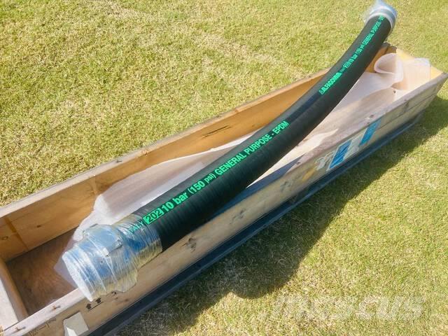 Quantity of (6) 4.5 in x 7.5 ft Rigid Water Suctio معدات البناء - غير ذلك